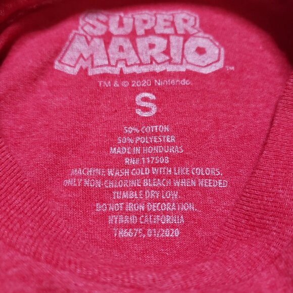Super Mario Bros - Super Mario & Friends Big Boy's Red T-Shirt Size Small - Picture 8 of 15
